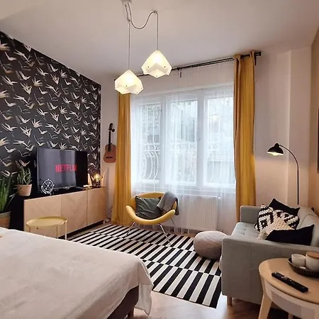Buda Modern By Nw
